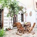 La Corte Di Grazia_iun P2039/40 شقة *