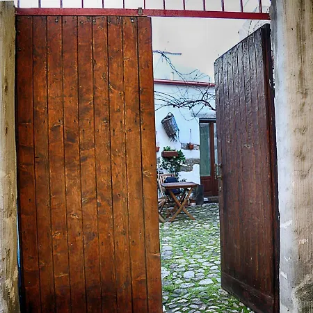 La Corte Di Grazia_iun P2039/40 Nuoro