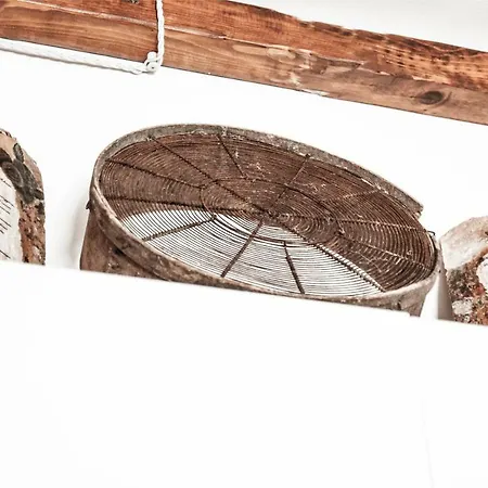 La Corte Di Grazia_iun P2039/40 Nuoro